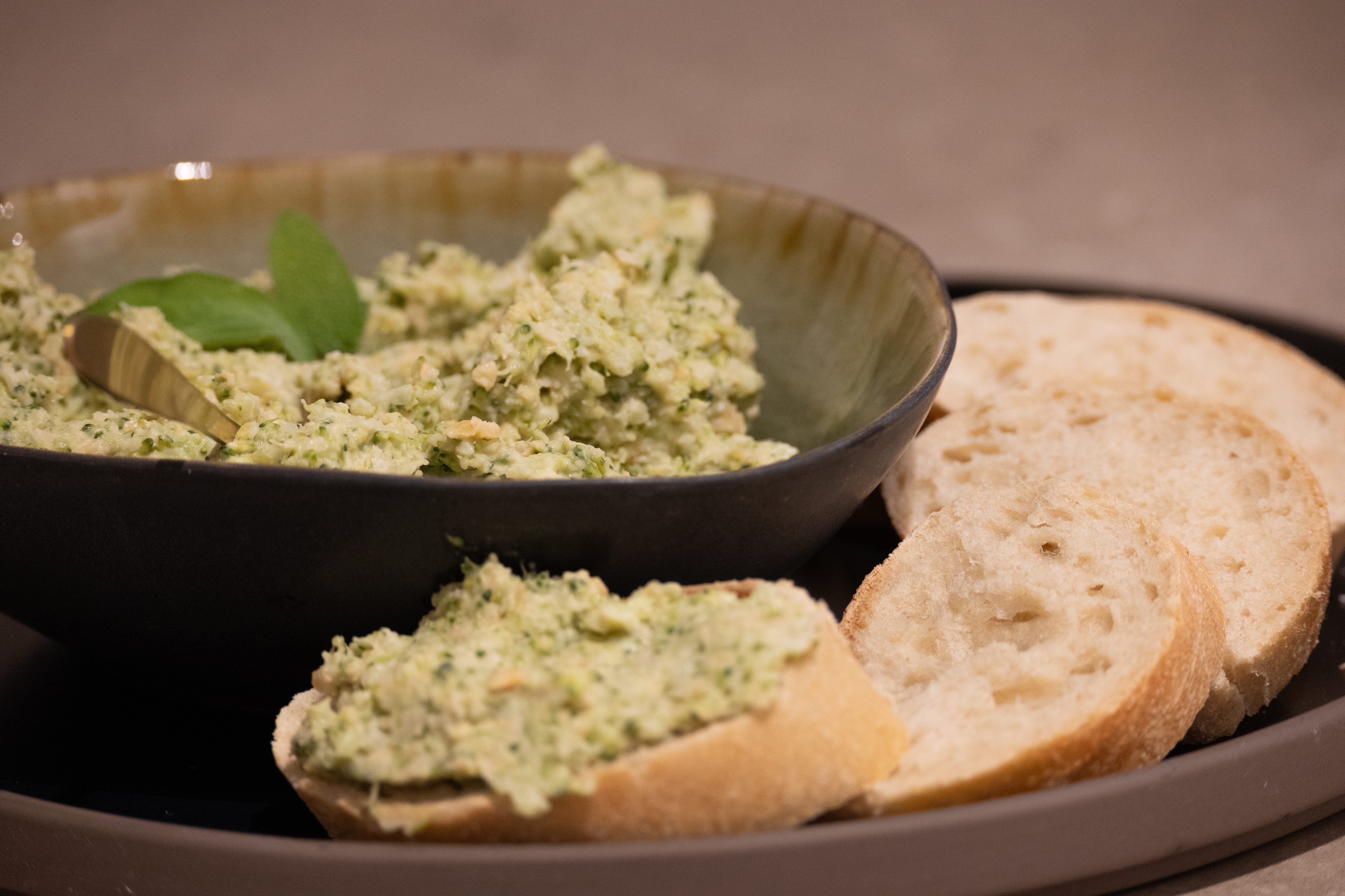 Thermomix tapenade van broccoli en kikkererwten